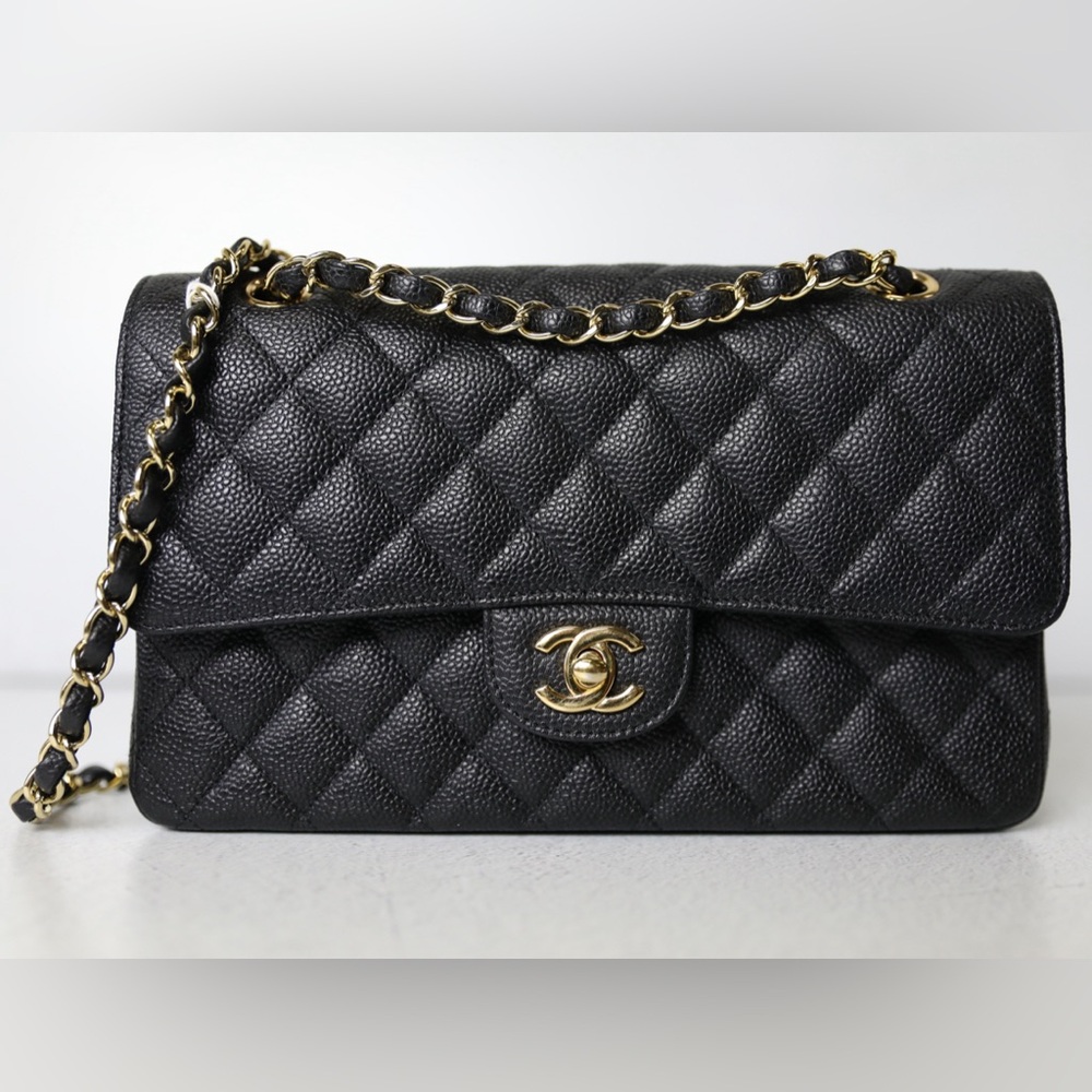 Chanel Classic Medium Black Caviar Flap